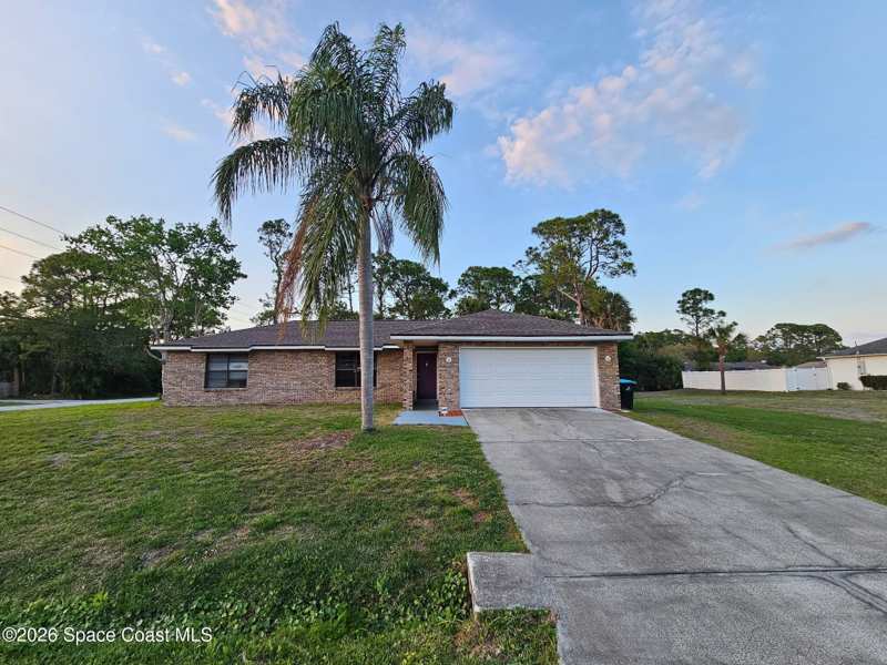 3 bedroom Single Family Residence at 647 Bryant Road, Port Malabar Unit 20, Palm Bay — photo 1