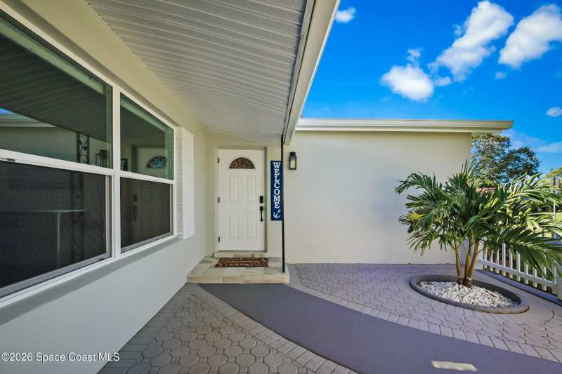 3 bedroom Single Family Residence at 557 Ixora Drive, IXora Park Plat No 4, Melbourne — photo 1