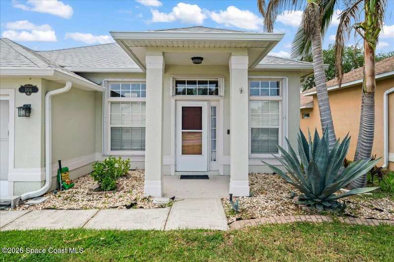 3 bedroom Single Family Residence at 1104 Sedgewood Circle, Stratford Pointe Phase 3, Melbourne — photo 1
