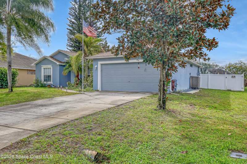 3 bedroom Single Family Residence at 938 Jettie Street, Port Malabar Unit 8, Palm Bay — photo 1