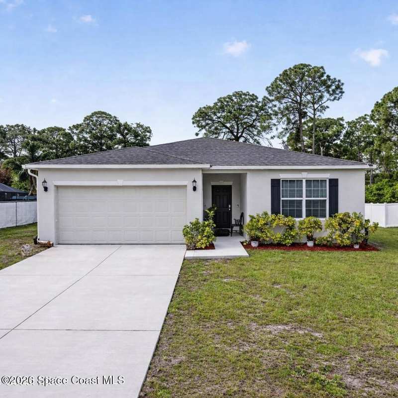 4 bedroom Single Family Residence at 180 Dolphin Street, Port Malabar Unit 10, Palm Bay — photo 1