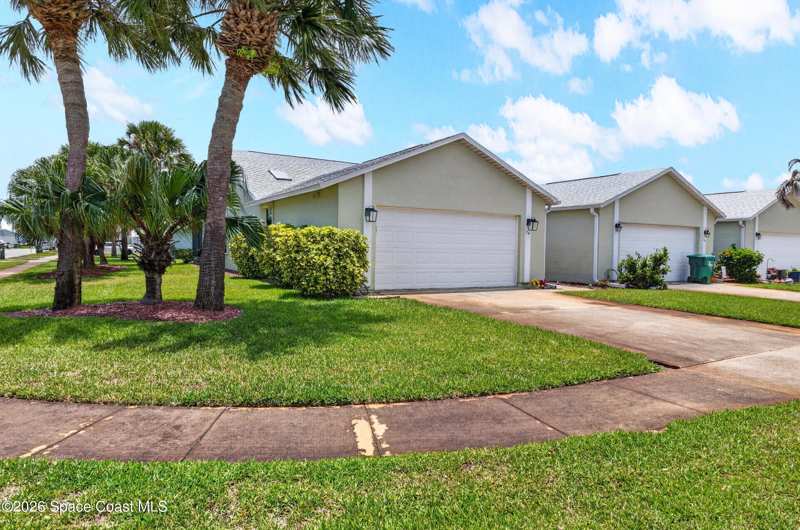 2 bedroom Townhouse at 74 N Anchor Drive, South Harbor Estates, Indian Harbour Beach — photo 1