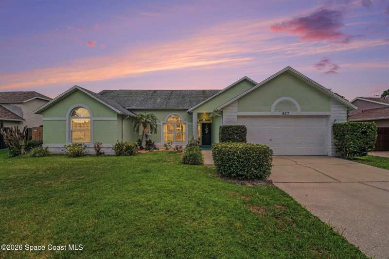 3 bedroom Single Family Residence at 927 Jamestown Drive, Pineland Park Unit III Phase 2, Rockledge — photo 1