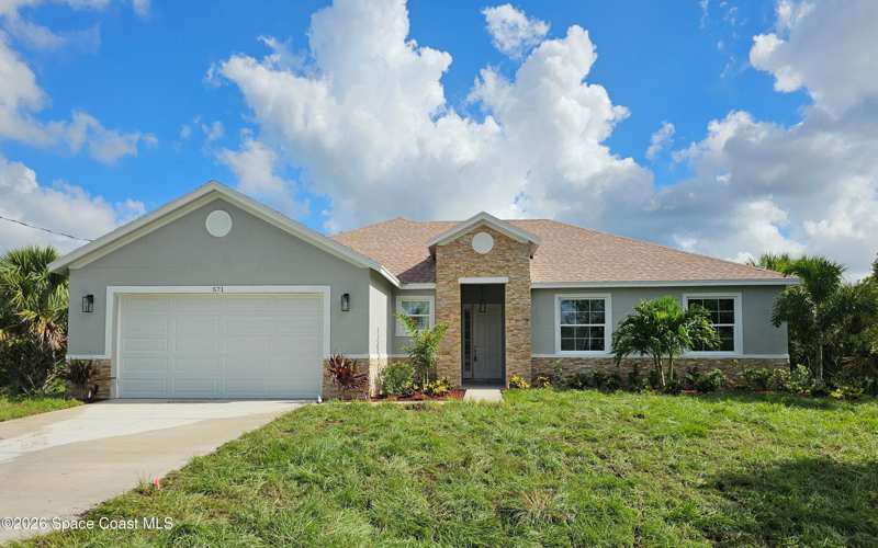4 bedroom Single Family Residence at 571 Fondulac Street, Port Malabar Unit 30, Palm Bay — photo 1