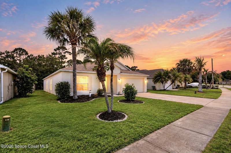 4 bedroom Single Family Residence at 4077 Mount Carmel Lane, Eagle Lake 2 Phase 2, Melbourne — photo 1