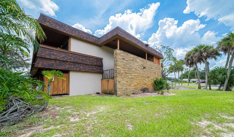 1 bedroom Condominium at 2180 Country Club Drive #219, Royal Oak Lodge Unit 1 Condo, Titusville — photo 1