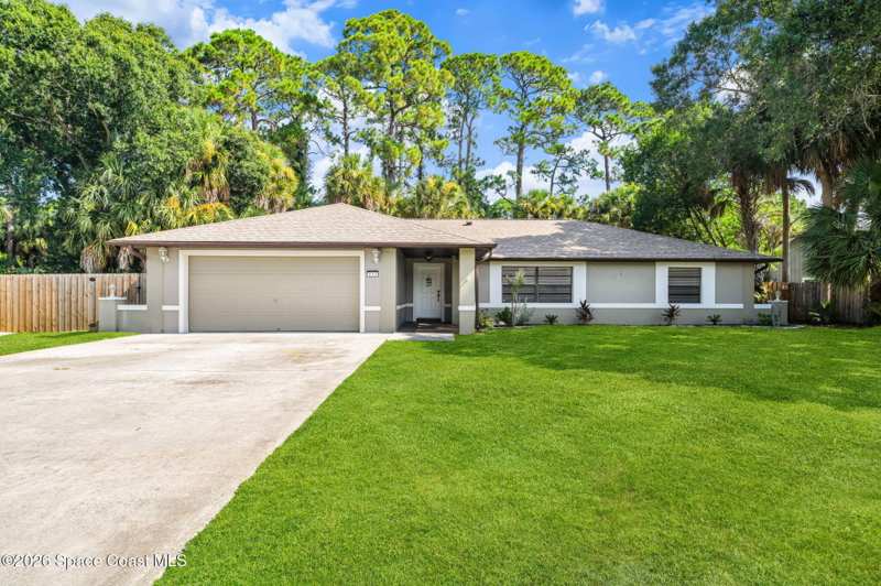 3 bedroom Single Family Residence at 649 Narragansett Street, Port Malabar Unit 45, Palm Bay — photo 1
