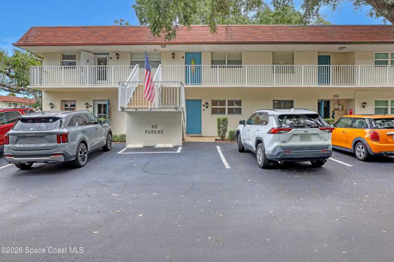 2 bedroom Condominium at 261 Cape Shores Circle #18-B, Cape Shores Apt Bldg No 18 Condo, Cape Canaveral — photo 1