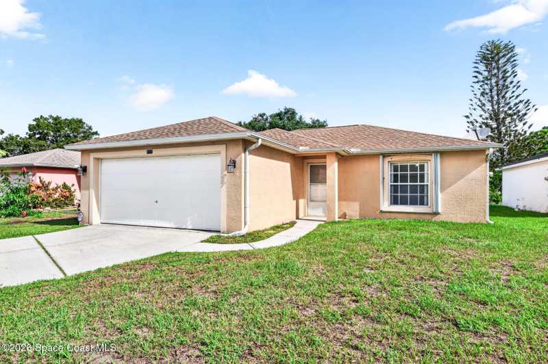 3 bedroom Single Family Residence at 4111 Bahama Avenue, Lakeside Phase 1 Replat, Melbourne — photo 1