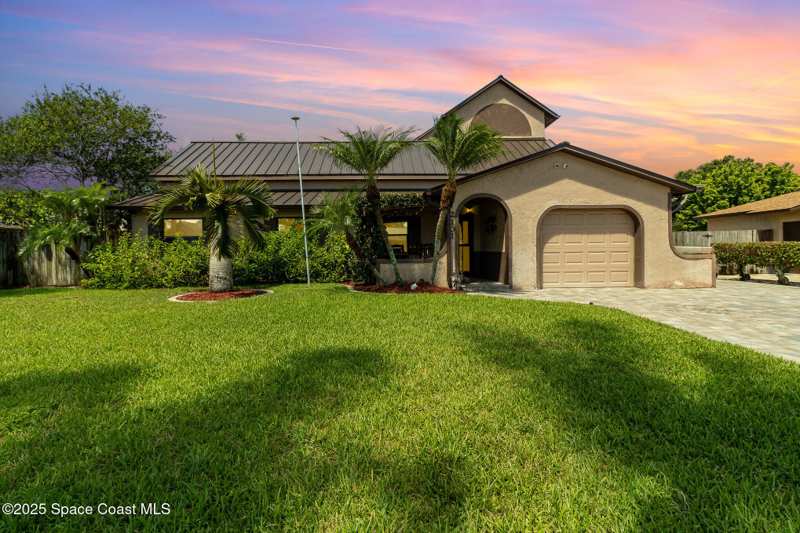 5 bedroom Single Family Residence at 2101 Lance Boulevard, Cocoa North Unit 5, Cocoa — photo 1