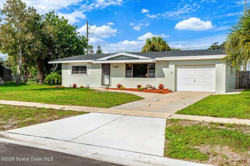 3 bedroom Single Family Residence at 696 Van Buren Street, Bowe Gardens Sec K 2, Melbourne — photo 1