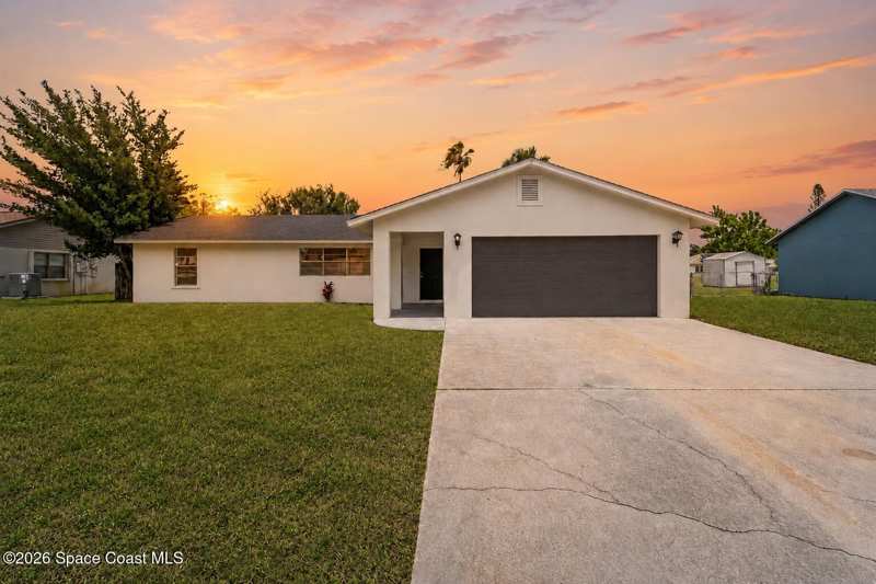 3 bedroom Single Family Residence at 901 Grandeur Street, Port Malabar Unit 9, Palm Bay — photo 1