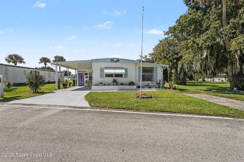 2 bedroom Mobile Home at 265 Holiday Park Boulevard, Port Malabar Holiday Park Unit 1 1st Replat, Palm Bay — photo 1
