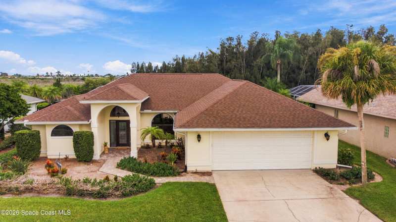 3 bedroom Single Family Residence at 2013 Sykes Creek Drive, Villa De Palmas Sykes Cove Sec 02, Merritt Island — photo 1