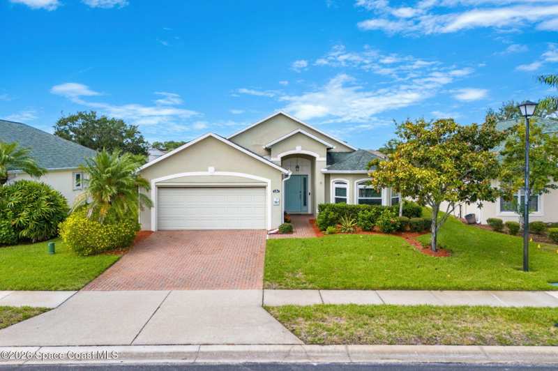 3 bedroom Single Family Residence at 1281 Indian Oaks Drive, Pine Creek Phase 3, Melbourne — photo 1