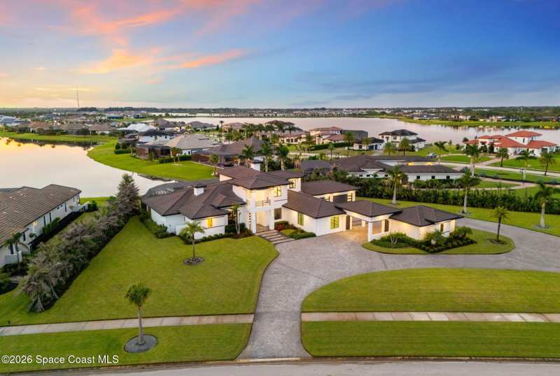 5 bedroom Single Family Residence at 3618 Lake Adelaide Place, Adelaide, Rockledge — photo 1