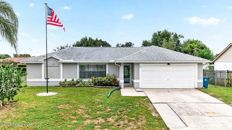 3 bedroom Single Family Residence at 812 NW Banks Street, Port Malabar Unit 48, Palm Bay — photo 1