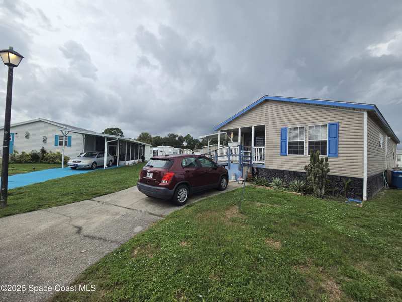 3 bedroom Manufactured Home at 274 Charm Court, Port Malabar Holiday Park Unit 1 1st Replat, Palm Bay — photo 1