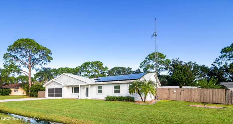 3 bedroom Single Family Residence at 145 Nesbitt Street, Port Malabar Unit 45, Palm Bay — photo 1