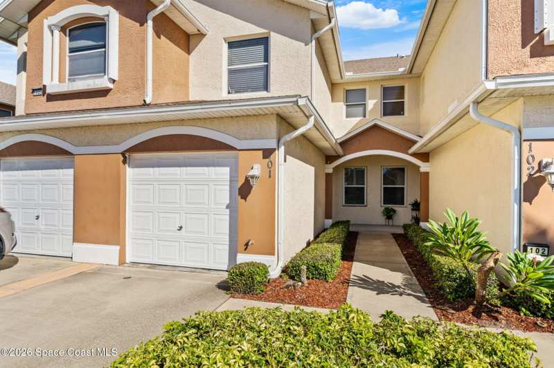 3 bedroom Condominium at 1020 Venetian Drive #101, Venetian Village Condo Ph II Thru Xiii, Melbourne — photo 1