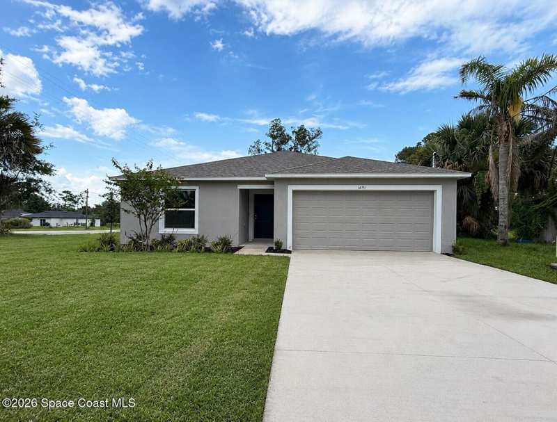 3 bedroom Single Family Residence at 164 Haines Road, Port Malabar Unit 30, Palm Bay — photo 1