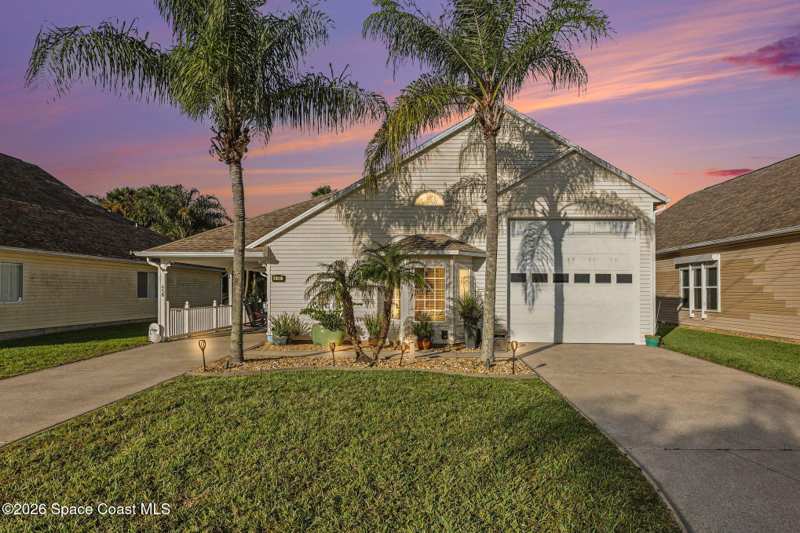 2 bedroom Single Family Residence at 658 Plantation Drive, The Great Outdoors Premier RV/Golf Resort Xi, Titusville — photo 1
