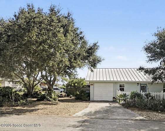 1 bedroom Single Family Residence at 505 Jefferson Avenue, Avon By The Sea, Cape Canaveral — photo 1