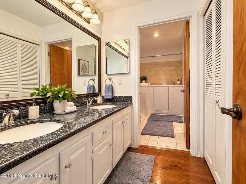 2 bedroom Townhouse at 919 Ridge Lake Drive, Quail Ridge Townhouses, Melbourne — photo 1