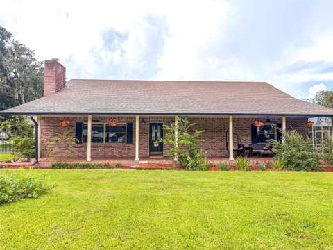1290 E Gilbert Street, $300k–$500k for sale in Bartow