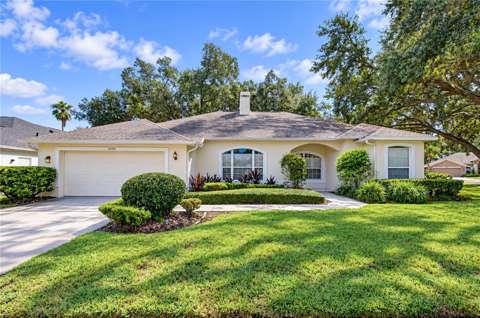 2255 Eagle Bluff Drive, 4-bedroom for sale in Valrico