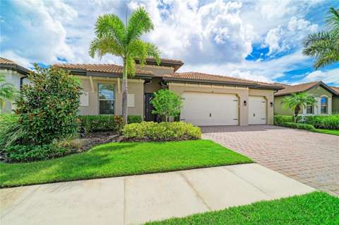 174 Veraza Court, pool for sale in Nokomis