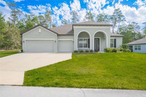 69 Grass Street, golf community for sale in Homosassa