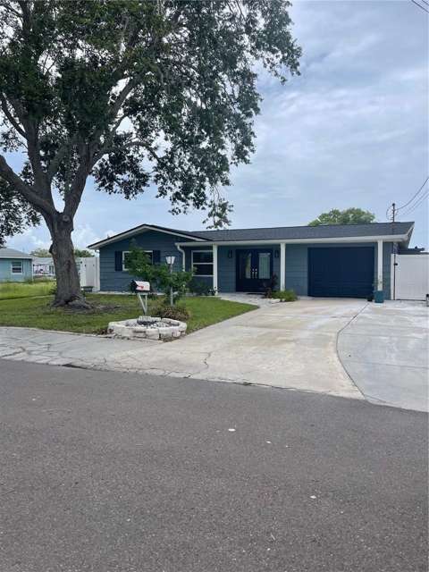 13701 Leslie Drive, home for sale in Hudson 34667