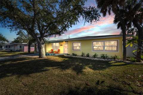 424 88Th Avenue, pool for sale in St. Pete Beach
