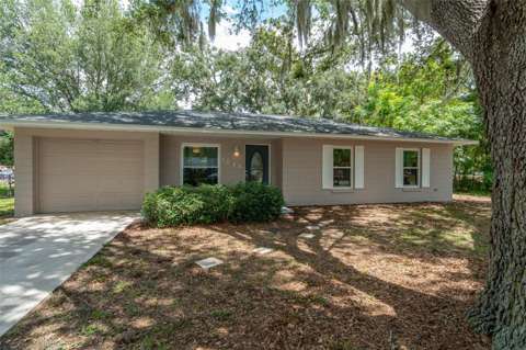 1049 Birch Boulevard, starter home for sale in Tavares
