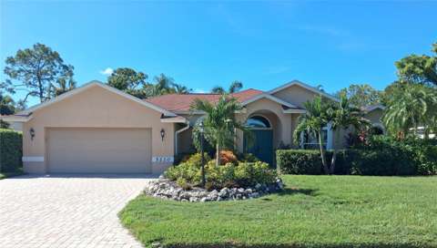 5220 Sunnydale Circle, pool for sale in Sarasota
