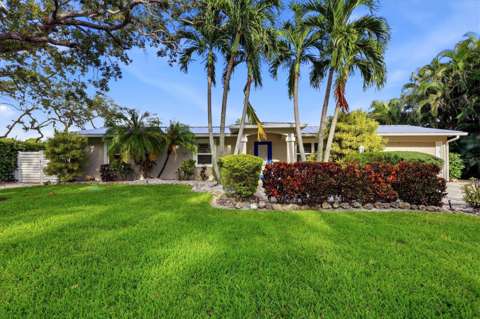 7313 Starfish Drive, 4-bedroom for sale in Sarasota