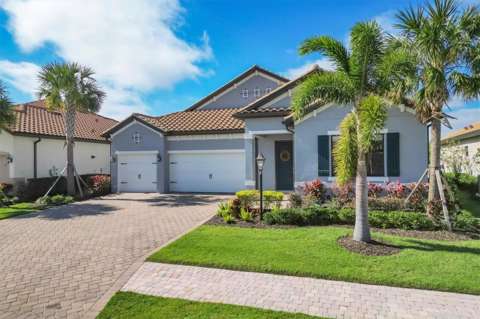 7028 Highgate Lane, home for sale in Bradenton 34202
