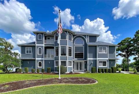 1360 S Waterview Drive, 4-bedroom for sale in Inverness