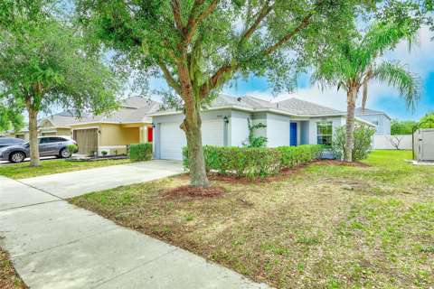15410 Quail Woods Place, home for sale in Ruskin 33573