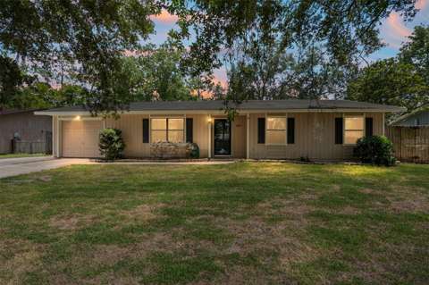 2541 NW 52Nd Place, home for sale on NW 52Nd Place