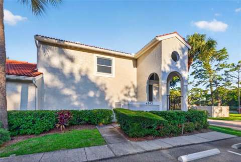 4843 Napoli Court, home for sale in St. Petersburg 33703
