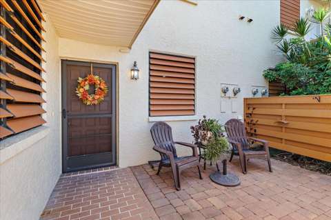 211 Pineneedle Drive #211, starter home for sale in Bradenton