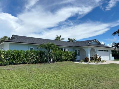 4568 40Th Street, waterfront for sale in St. Petersburg