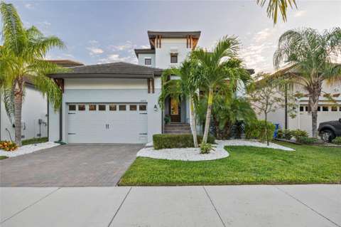 1025 Seagrape Drive, golf community for sale in Ruskin