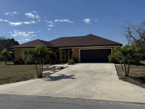2809 SE 27Th Avenue, home for sale in Okeechobee 34974