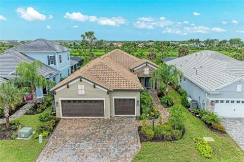 10913 Trevino Street, pool for sale in Englewood