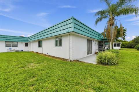 205 Kings Boulevard #67, starter home for sale in Sun City Center