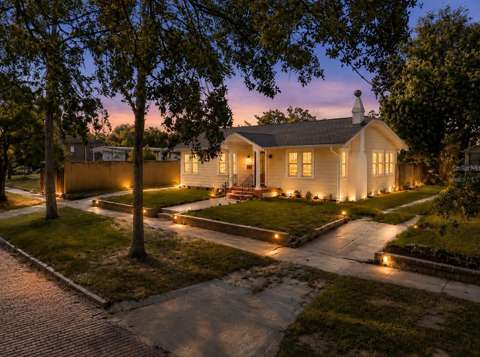 106 W Comanche Avenue, home for sale on W Comanche Avenue