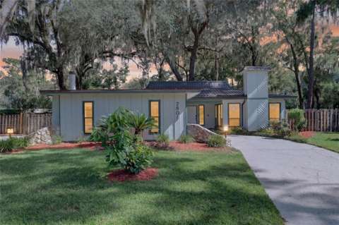 2809 NW 35Th Place, home for sale on NW 35Th Place